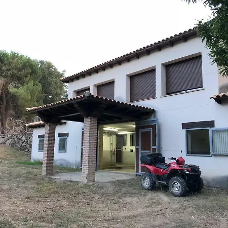 Casa Con Piscina En La Sierra De Bejar וילה